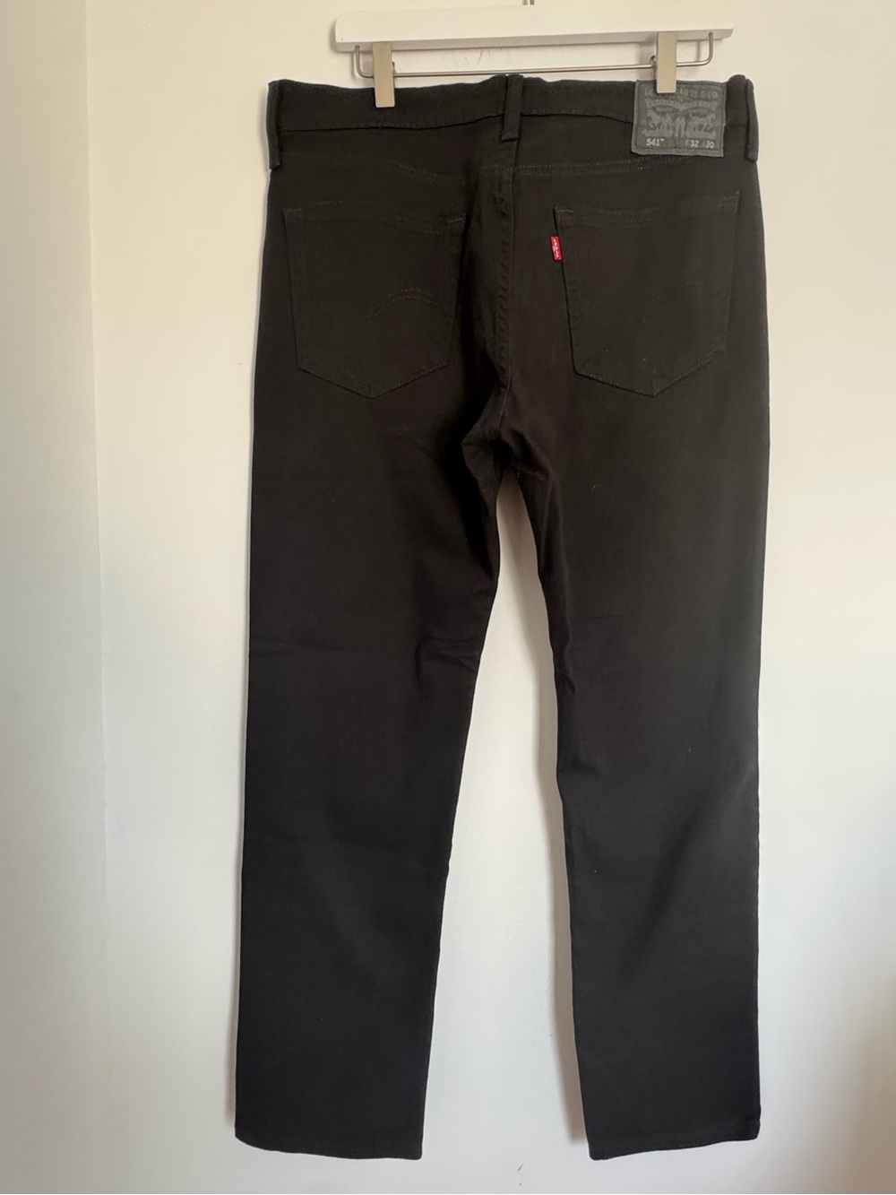 Levi’s Black Jeans 541 Straight Fit - Picture 5 of 7